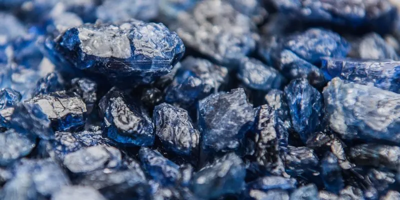 Giới thiệu về đá câu chuyện bí ẩn đá Saphire