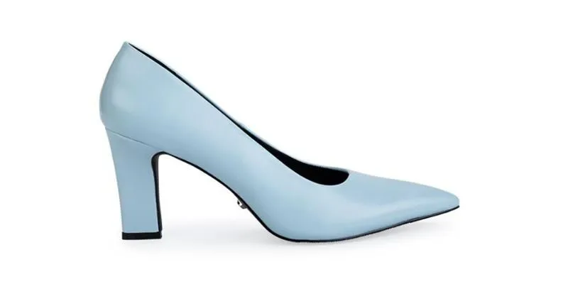 Mẫu Giày Thanh Lịch Bít Cao Gót Xanh Tươi Mới - Trẻ Trung và Năng Động
