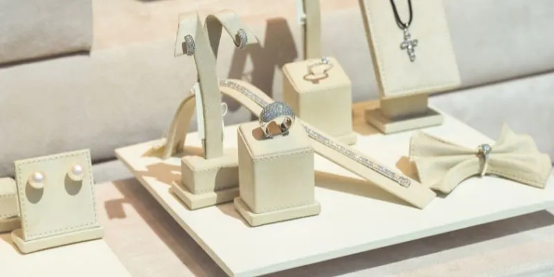 Sự Khác Biệt Của Trang Sức Celin So Với Các Thương Hiệu Khác